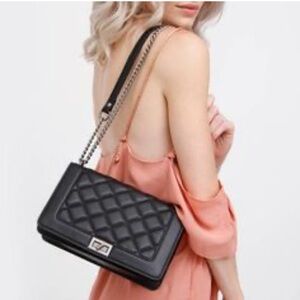 Bebé Quilted Black Crossbody Bag. P6